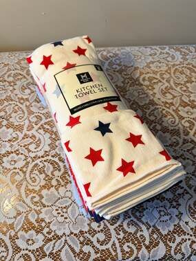 Member's Mark Kitchen Towels Set of 8 Red White Blue Stars Patriotic 17x28